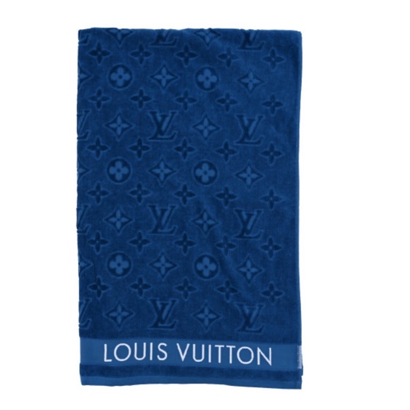 LOUIS VUITTON Cotton Monogram Classic Beach Towel in Blue - Picture 1 of 6